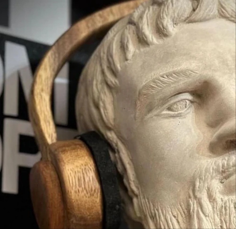 Busto Audifonos Concret 2 – CON006